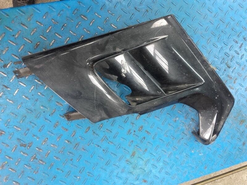 Flanc de carénage latéral gauche BMW K75RT K75S K75 RT abs 89-97 — photo 2/2