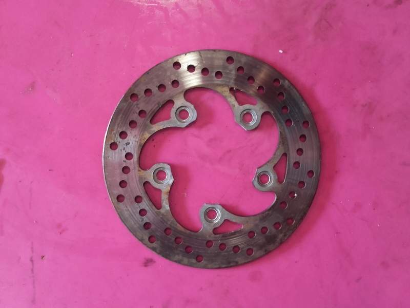 disque de frein arriere Suzuki 1000 TLS — photo 1/1