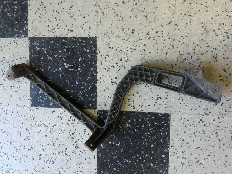 Support valise droit BMW K75RT K75S K75 RT abs 89-97 — photo 2/2