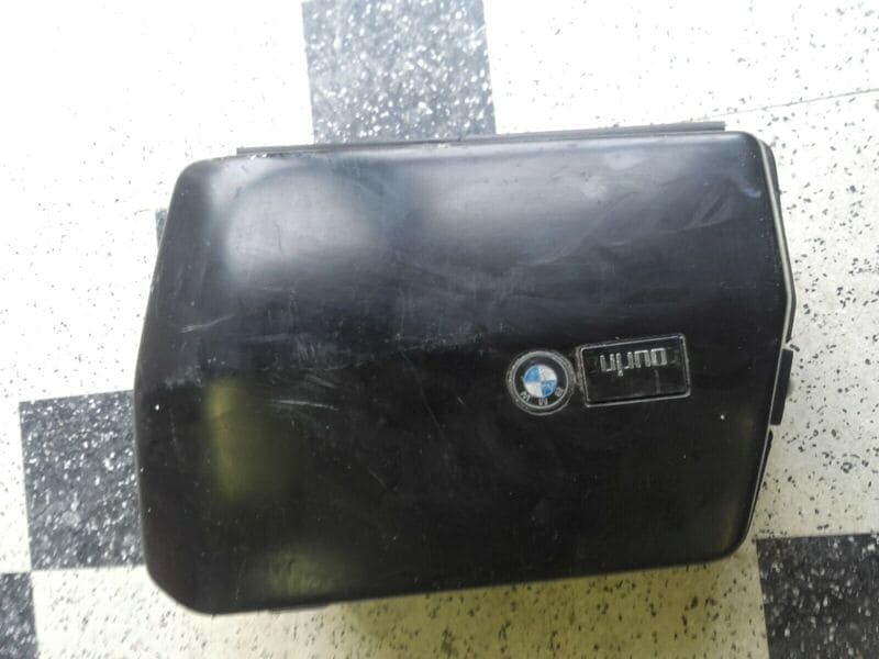 Valise droite avec 1 clé BMW K75RT K75S K75 RT abs 89-97 — photo 1/3