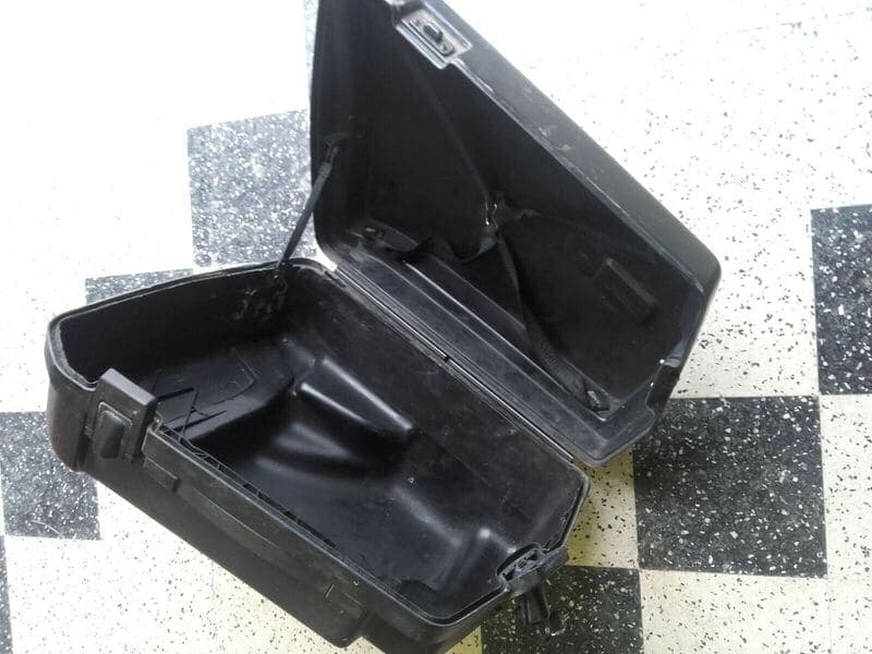 Valise droite avec 1 clé BMW K75RT K75S K75 RT abs 89-97 — photo 3/3