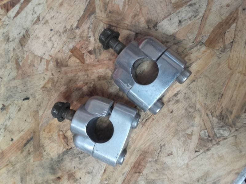 pontets de guidon Yamaha 1300 XJR x2 — photo 1/1