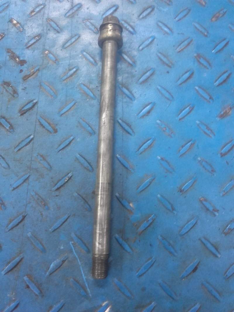 axe de roue avant Yamaha 1200 XJR 4pu — photo 1/1