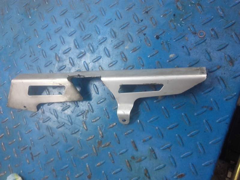 carter de protection protège chaine Yamaha 1200 XJR 4pu — photo 1/2