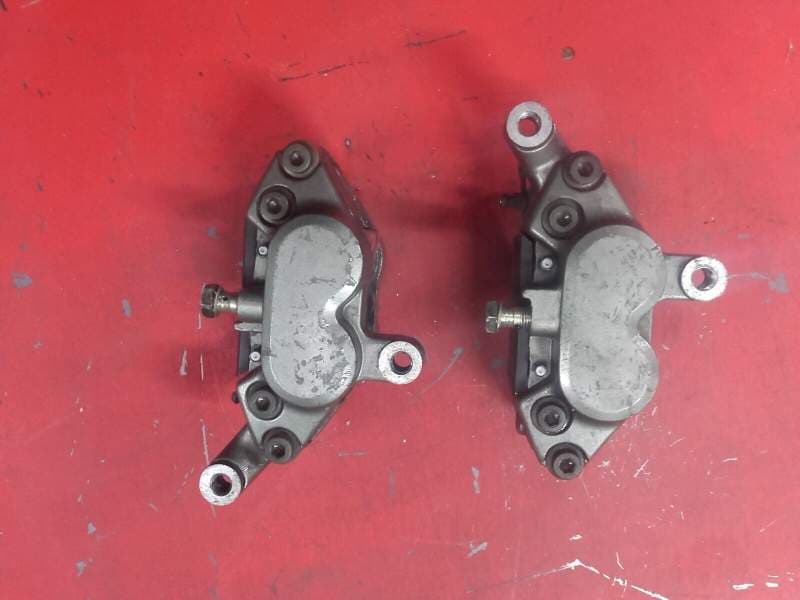 paire d’étriers de frein avant Yamaha 1200 XJR 4pu — photo 2/4