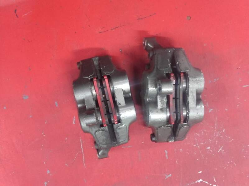 paire d’étriers de frein avant Yamaha 1200 XJR 4pu — photo 4/4