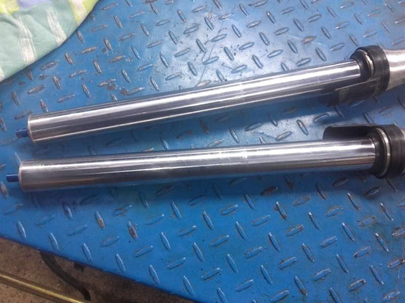 Tubes batons de fourche suspension avant Yamaha 1200 XJR 4pu — photo 2/3