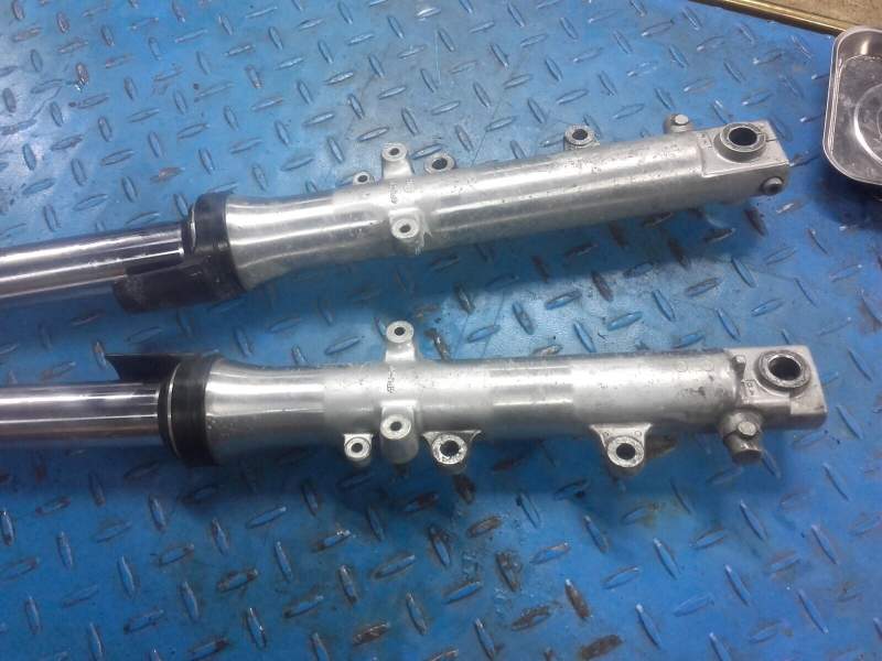 Tubes batons de fourche suspension avant Yamaha 1200 XJR 4pu — photo 3/3