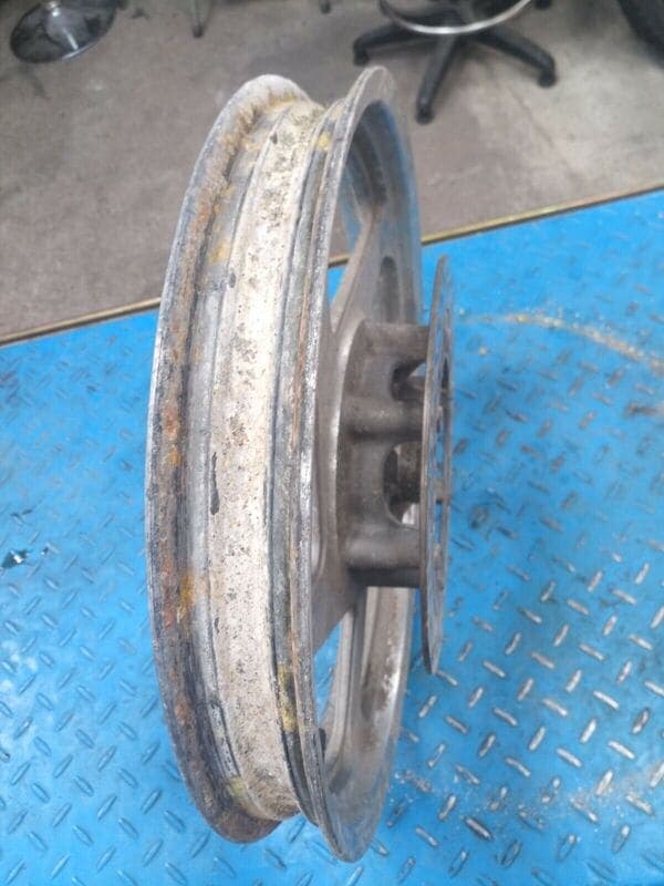 Jante roue avant Daelim 125 VT — photo 2/3