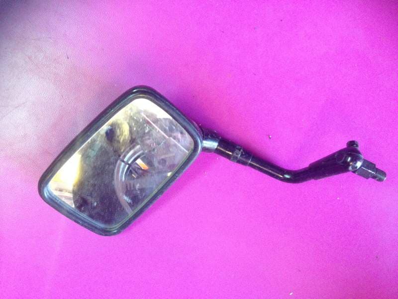 Retroviseur gauche yamaha 1200 FJ 1wh — photo 2/2