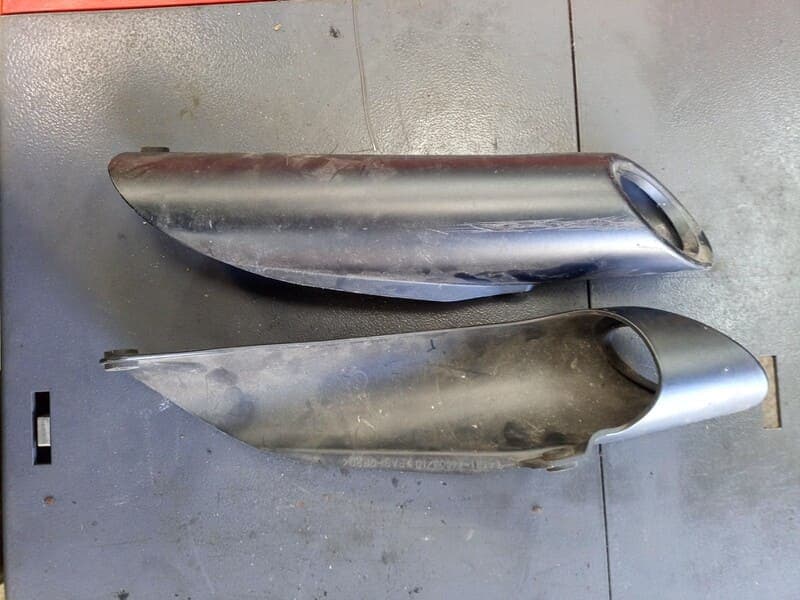 carter caches silencieux noir droit et gauche d’échappement Suzuki 600 gsr 06-11 — photo 1/2