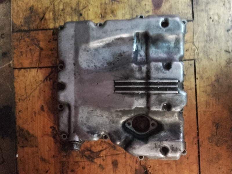 carter moteur d’huile de vidange Yamaha YZF 1000 thunderace 4vd — photo 1/2