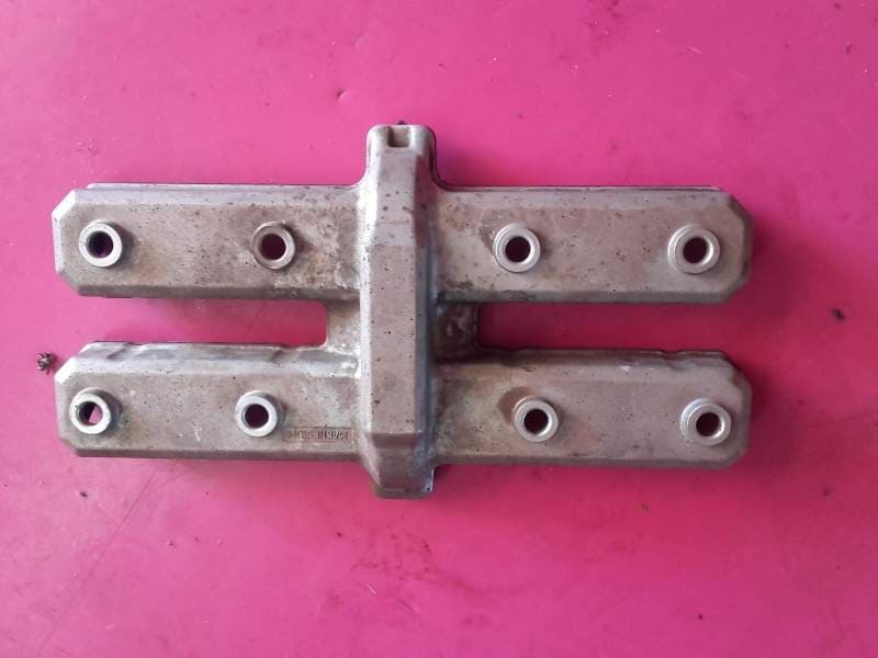couvre culasse cache culbuteurs Yamaha YZF 1000 thunderace 4vd — photo 1/2
