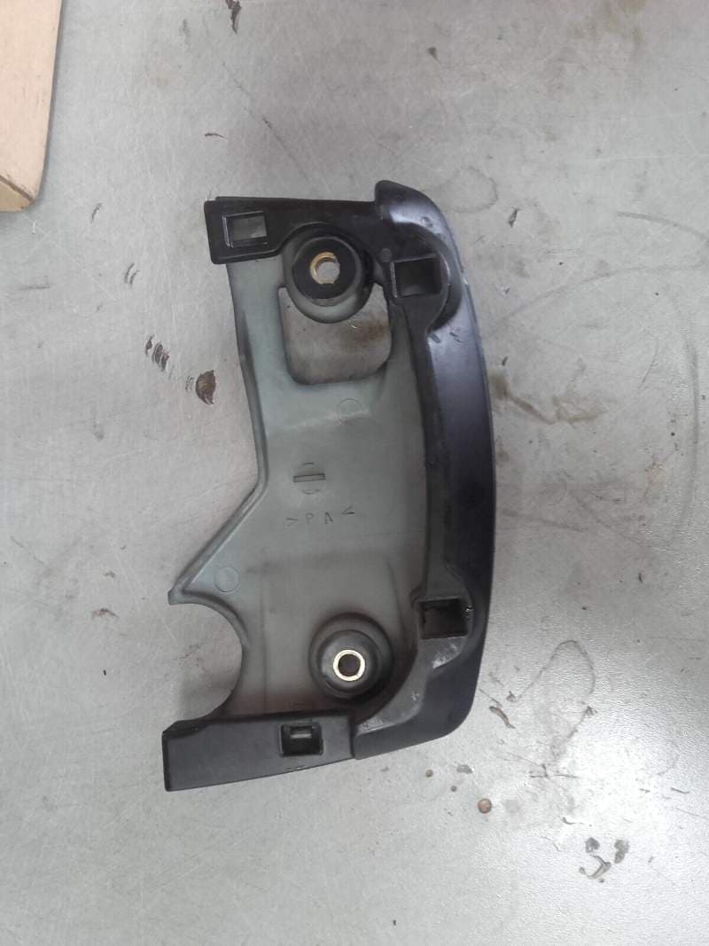 cache 2 plastique culasse Yamaha 1100 BT Bulldog RP05 02-06 — photo 2/2