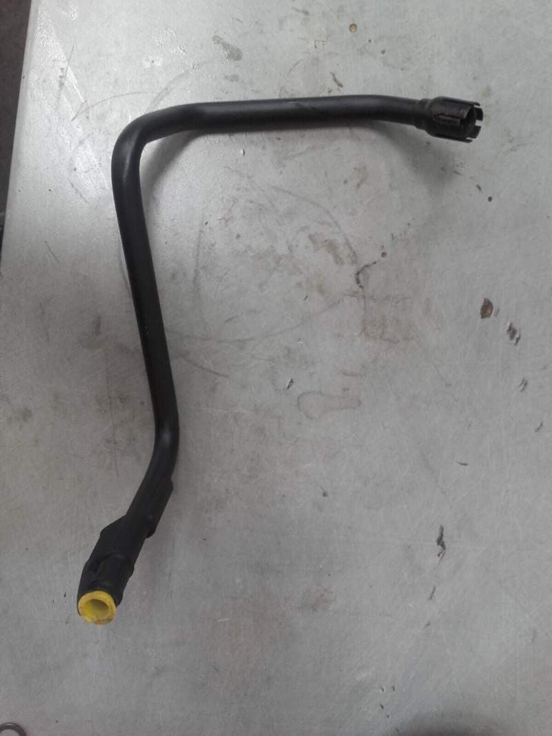 durite rigide d’huile Yamaha 1100 BT Bulldog RP05 02-06 — photo 1/1