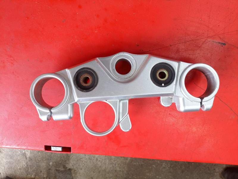 té de fourche supérieur Yamaha 1100 BT Bulldog 1 — photo 1/2