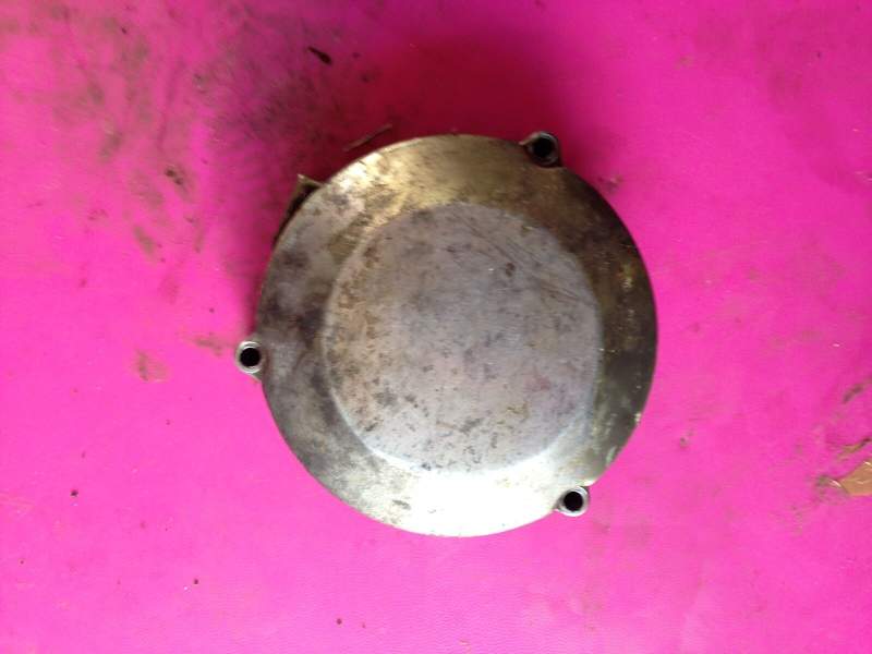 carter d’alternateur moteur Yamaha 900 XJ 31a 58l — photo 1/2