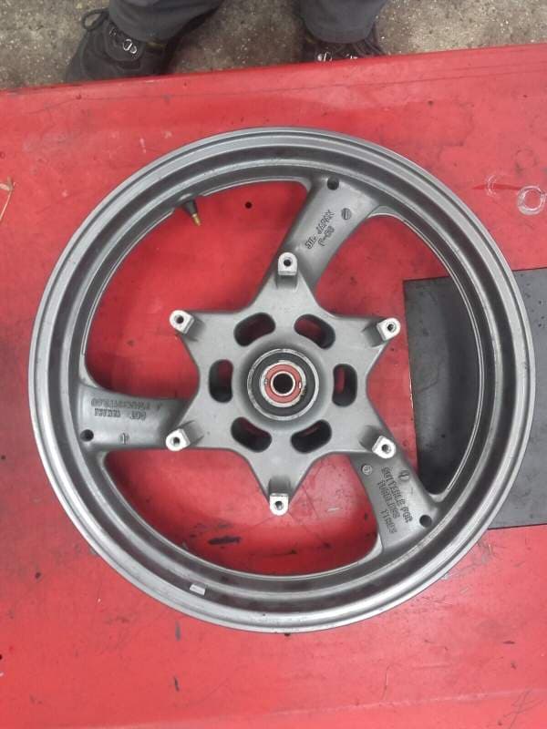 roue jante avant Yamaha 900 XJ Diversion 4km — photo 3/4