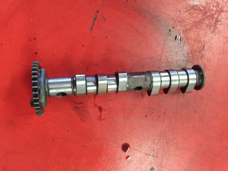 arbre a cames d’admission Yamaha 850 TDM 4tx — photo 1/1