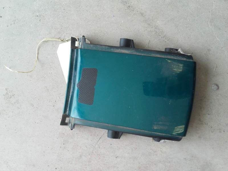 Carenage centrale coque arriere Yamaha 850 TDM 4tx — photo 1/2