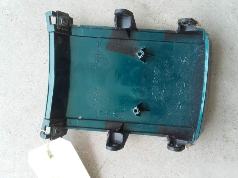 Carenage centrale coque arriere Yamaha 850 TDM 4tx — photo 2/2