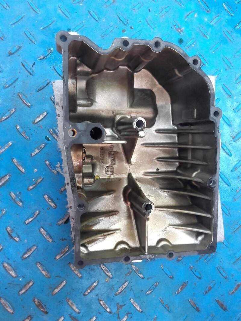 carter moteur superieur niveau d’huile Yamaha 850 TDM 4tx — photo 3/3