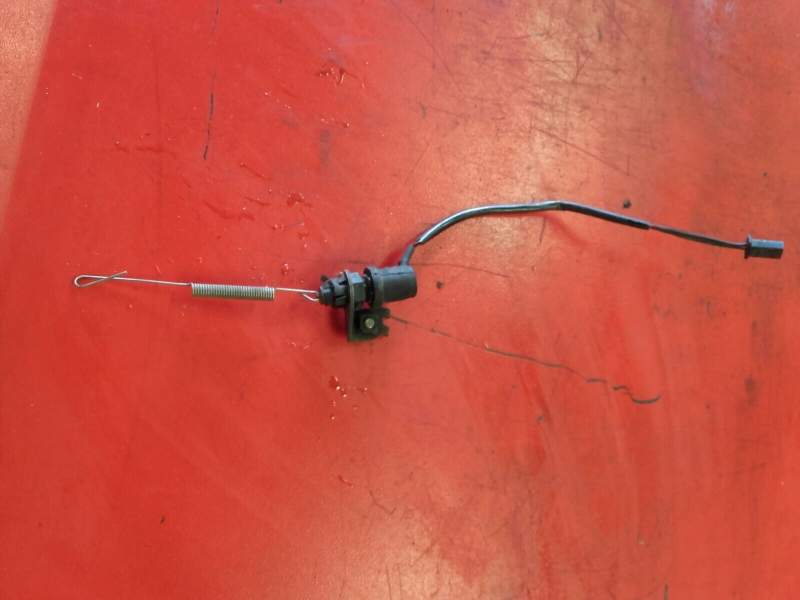 contacteur de frein arriere feu stop Yamaha 850 TDM — photo 1/1