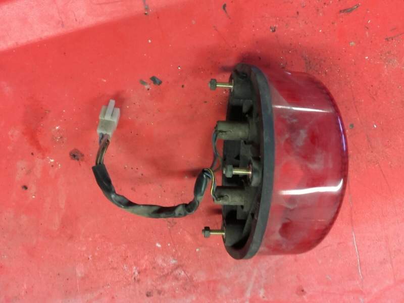 feu stop arriere Yamaha 850 TDM 4tx — photo 1/3