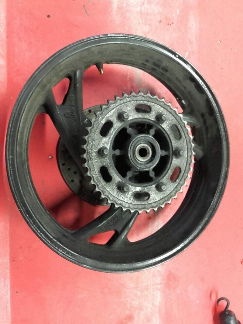 jante roue arriere Yamaha 850 TDM 4tx — photo 1/3
