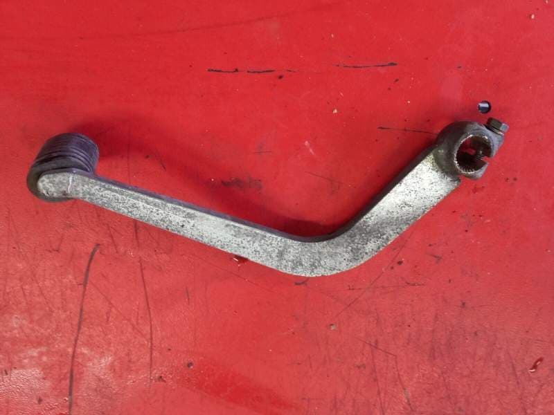 pedale de frein arriere Yamaha 850 TDM 4tx — photo 2/4