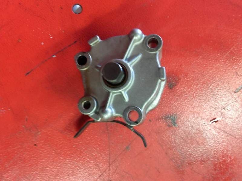 pompe a huile Yamaha 850 TDM 4tx — photo 2/2