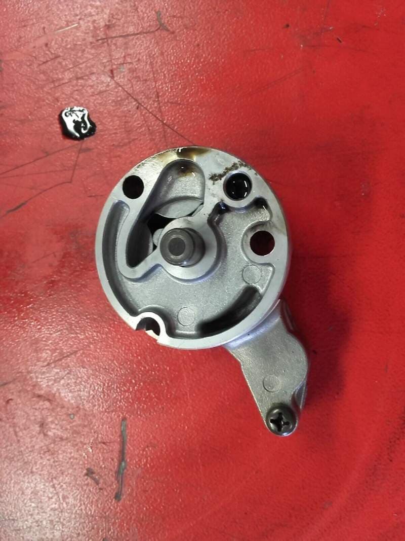 pompe autre a huile Yamaha 850 TDM 4tx — photo 1/2
