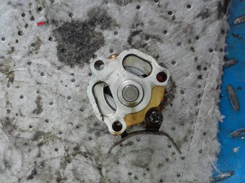 pompe autre autre a huile Yamaha 850 TDM 4tx — photo 1/2