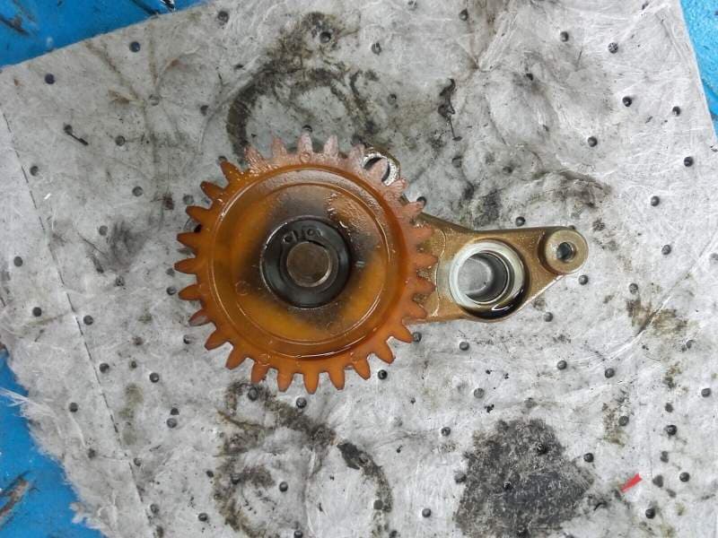 pompe autre autre autre a huile Yamaha 850 TDM 4tx — photo 1/3