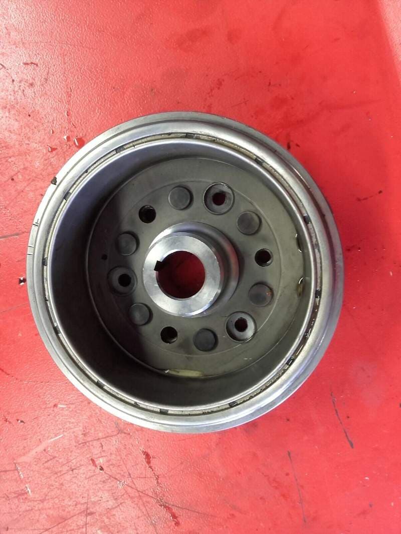 rotor d’allumage alternateur Yamaha 850 TDM 4tx — photo 1/2