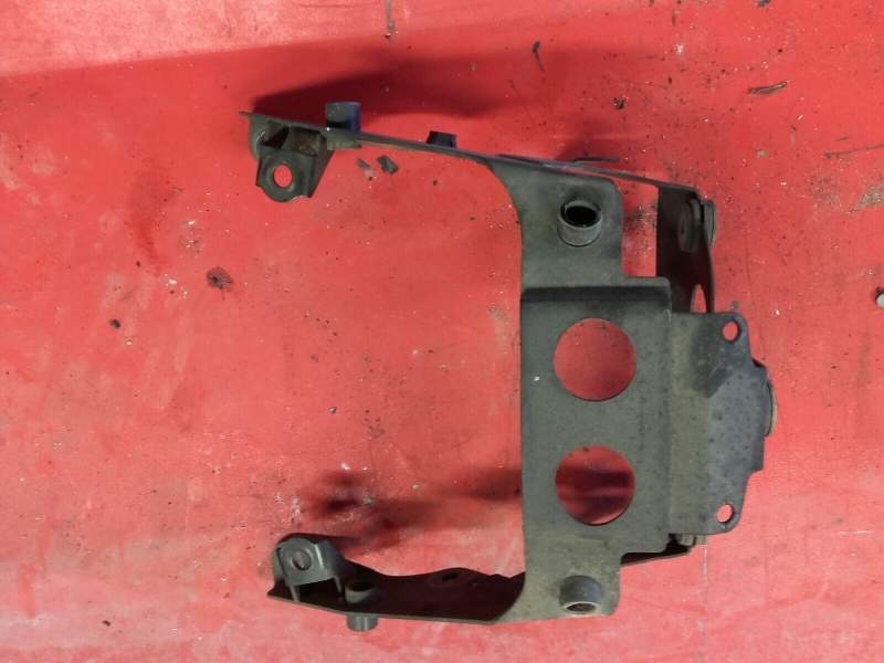 support feu stop araignée arriere Yamaha 850 TDM 4tx — photo 1/2