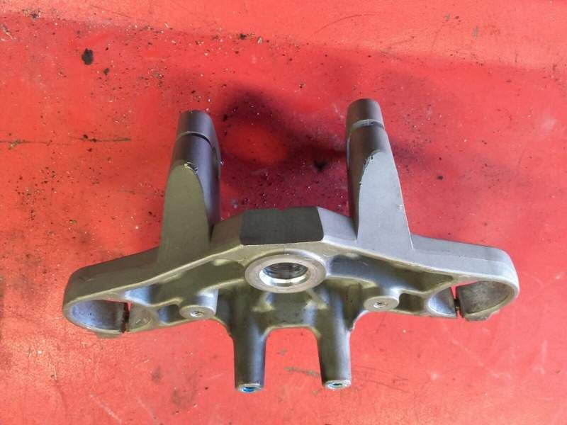 té de fourche superieur avec pontets de guidon Yamaha 850 TDM 4tx — photo 2/2