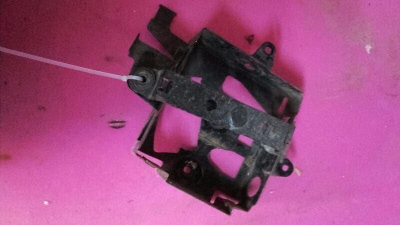 Support bac a batterie Honda CM 125 Custom JC05 — photo 1/1