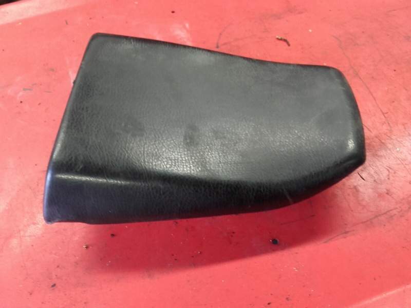 selle arriere passager Yamaha 750 YZF Genesis 4fm — photo 2/4