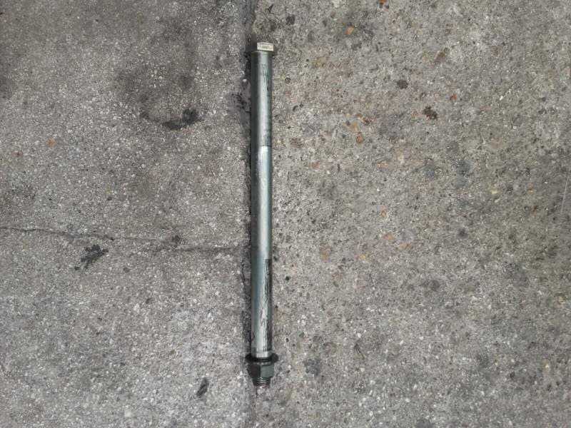 axe de bras oscillant Yamaha 660 XTR — photo 1/1