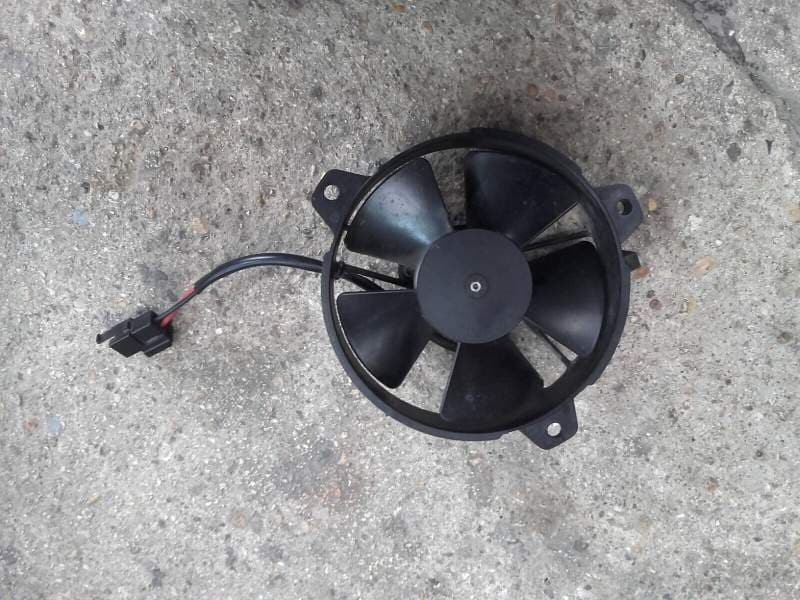 ventilateur de radiateur Yamaha 660 XTR — photo 1/2
