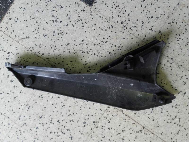 carenage latéral flanc gauche Suzuki 650 Bandit GSF — photo 2/2