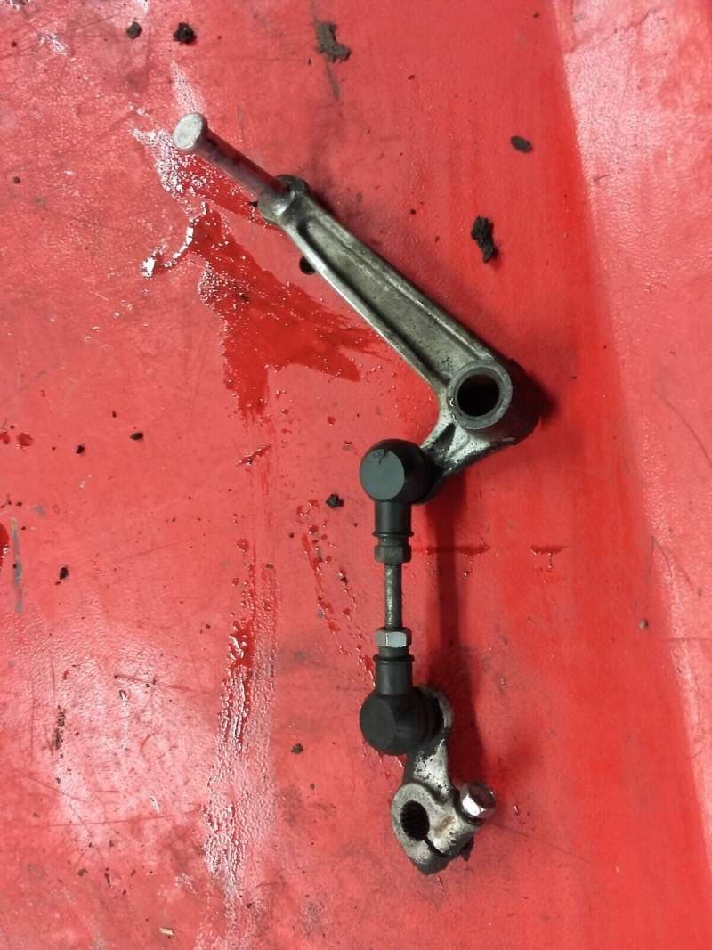 selecteur vitesses Suzuki 600 GSXF aj111 — photo 1/1