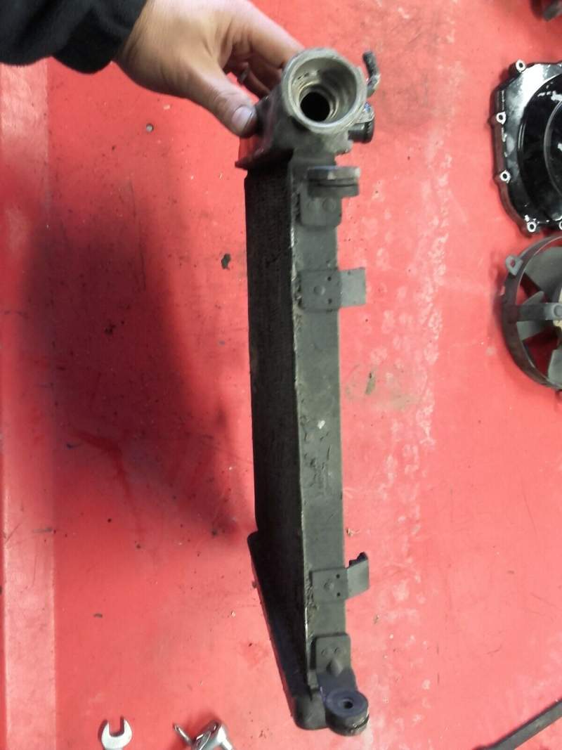 radiateur de refroidissement Yamaha 600 FZR 4jh 94-95 — photo 3/3