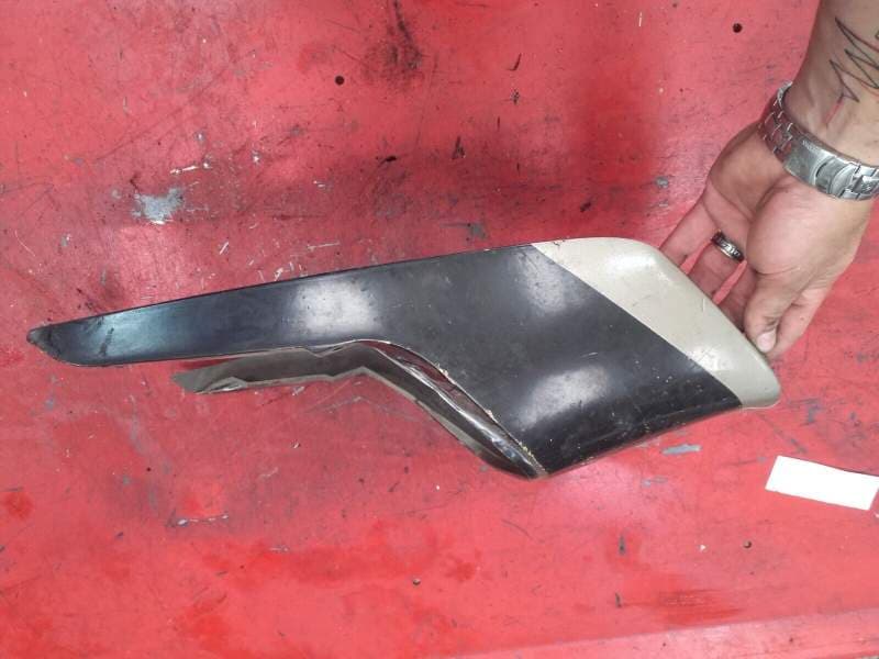 carénage coque arrière Yamaha 400 XJ 4v7 — photo 2/3