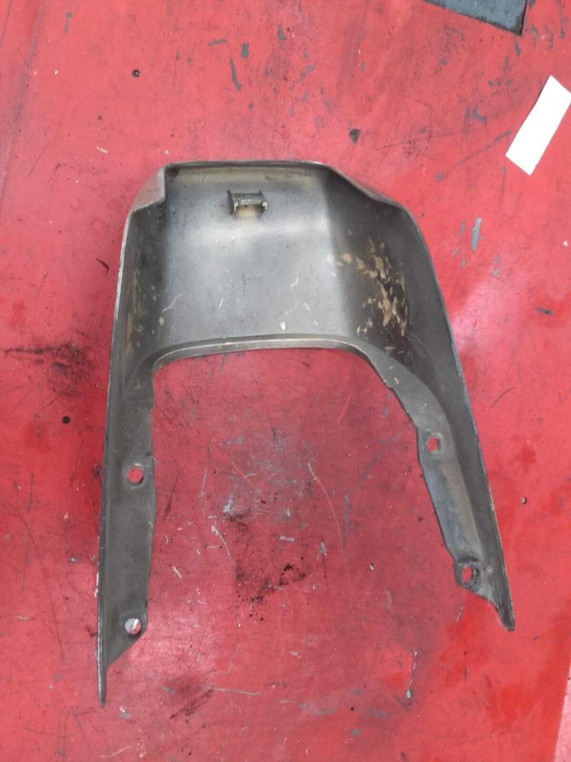 carénage coque arrière Yamaha 400 XJ 4v7 — photo 3/3