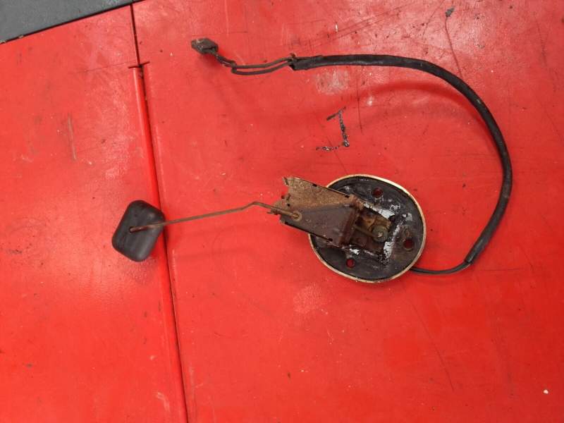 jauge de réservoir d’essence Yamaha 400 XJ 4v7 — photo 2/2