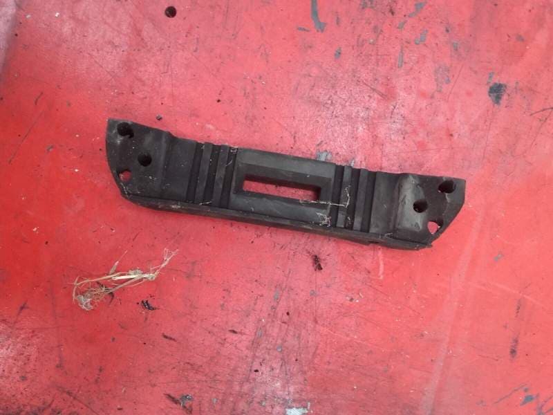 silent autre bloc caoutchouc de réservoir Yamaha 400 XJ 4v7 — photo 1/1