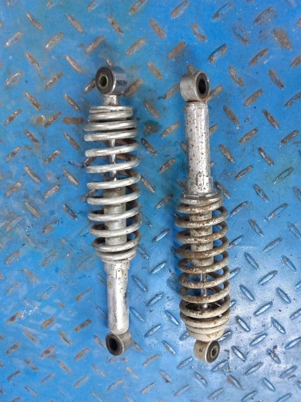 amortisseurs suspension arrière Yamaha 125 SR 10F — photo 1/1