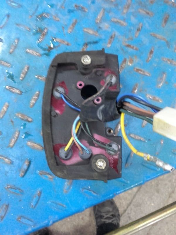 Boitier de compteur tableau de bord Yamaha 125 SR 10F — photo 1/2
